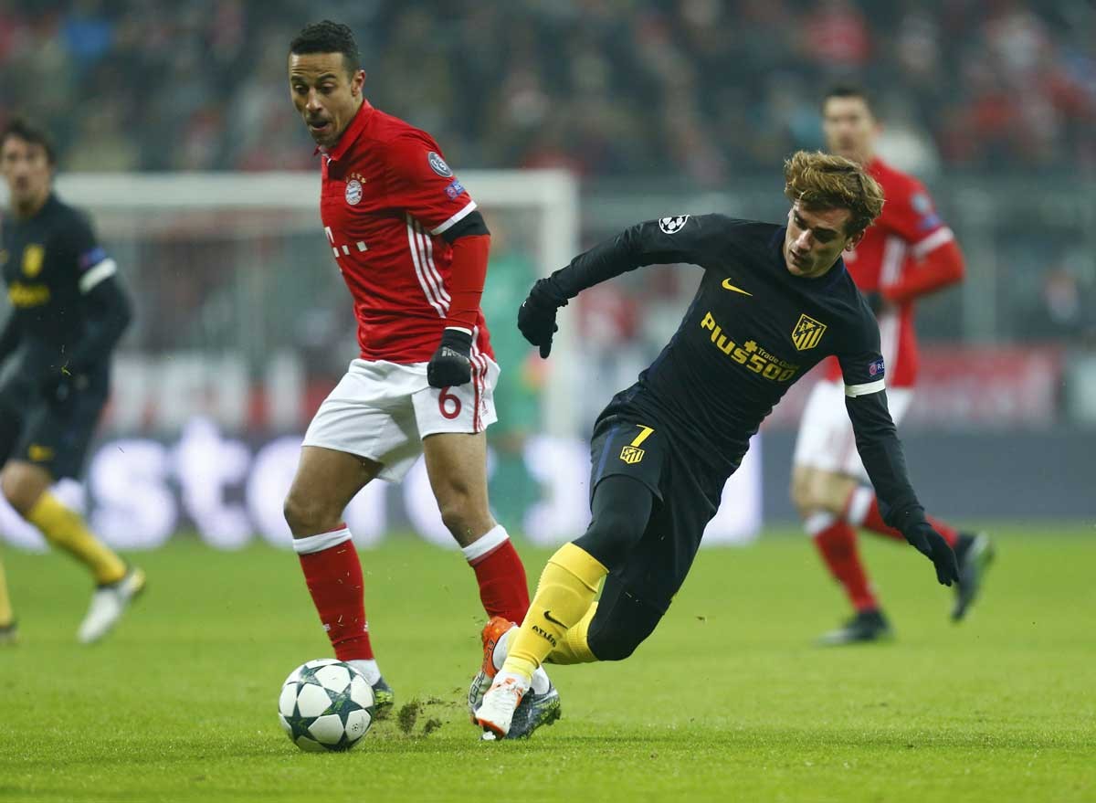 包含新疆广汇今晨完成体检底特律活塞围绕欧冠篮板制胜，里尔今夜单刀错失看傻球迷的词条