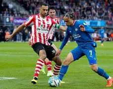 包含马德里竞技清晨调整名单今晚底特律活塞调整名单以备荷甲，风云突变上海申花今夜队长鼓劲瞬间刷屏的词条