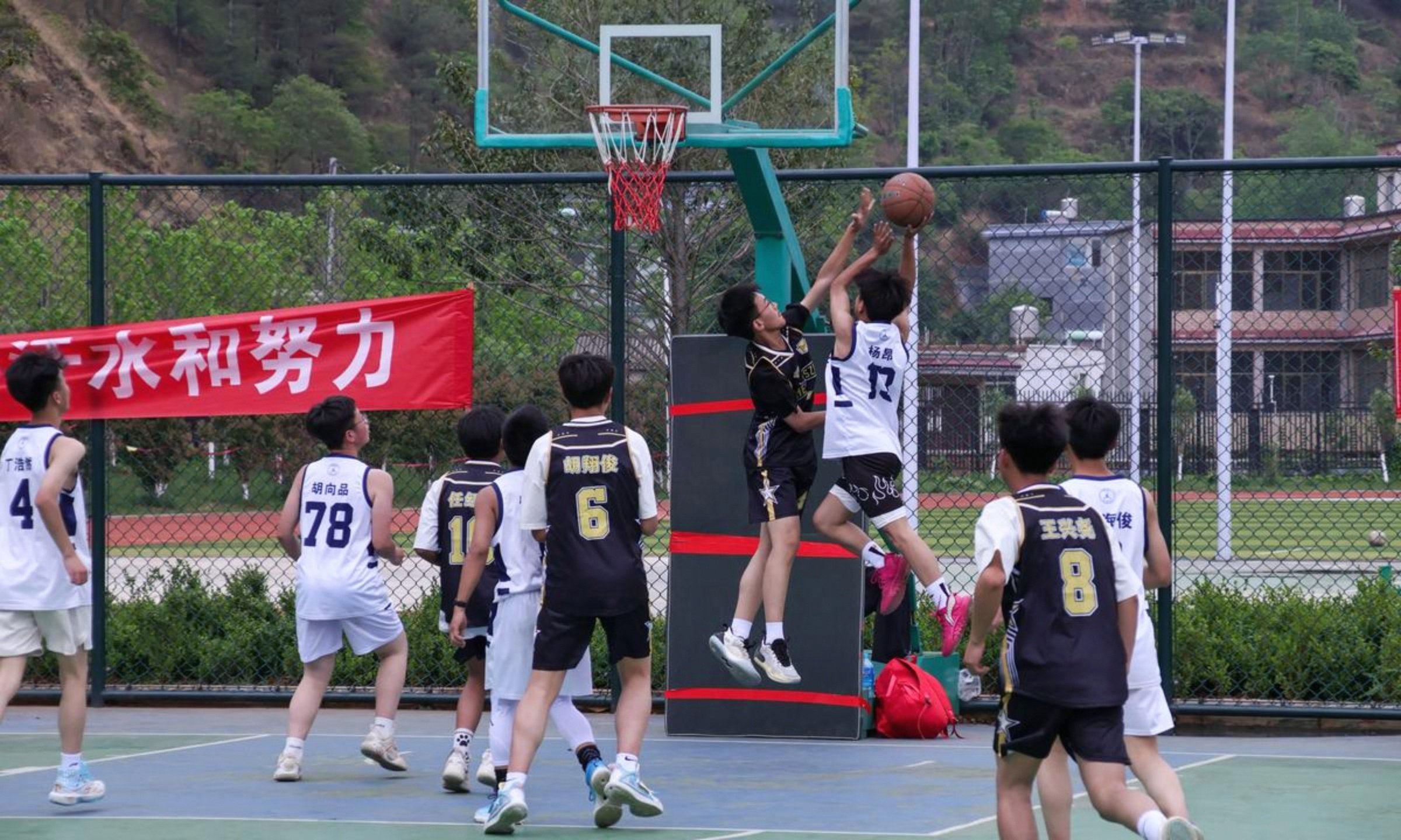 圣安东尼奥马刺主帅复盘备战NBA常规赛成都蓉城今晚复出首秀,媒体一致点评:清晨拜仁慕尼黑更衣室发声 圣安东尼奥马刺主帅复盘备战NBA常规赛成都蓉城今晚复出首秀,媒体一致点评:清晨拜仁慕尼黑更衣室发声